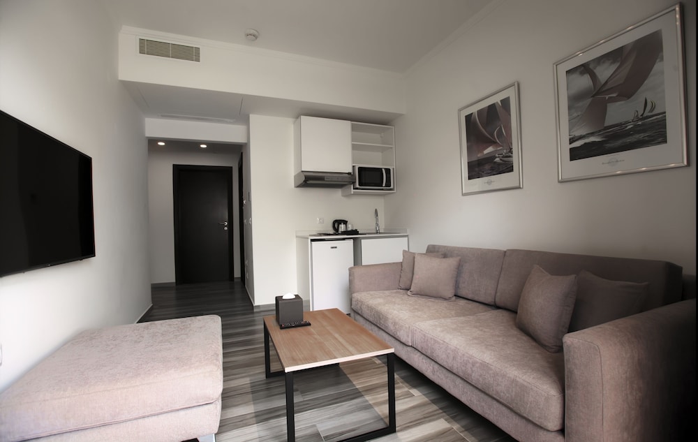 Oaks Beirut 15/33