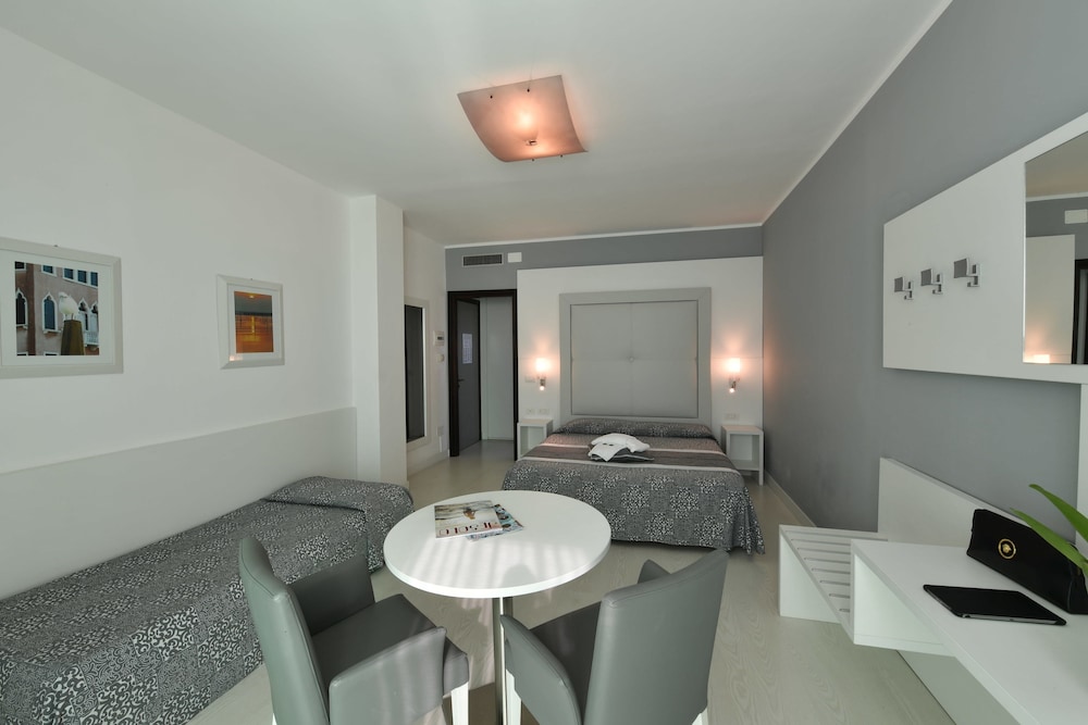 Hotel Europa Jesolo 57/73