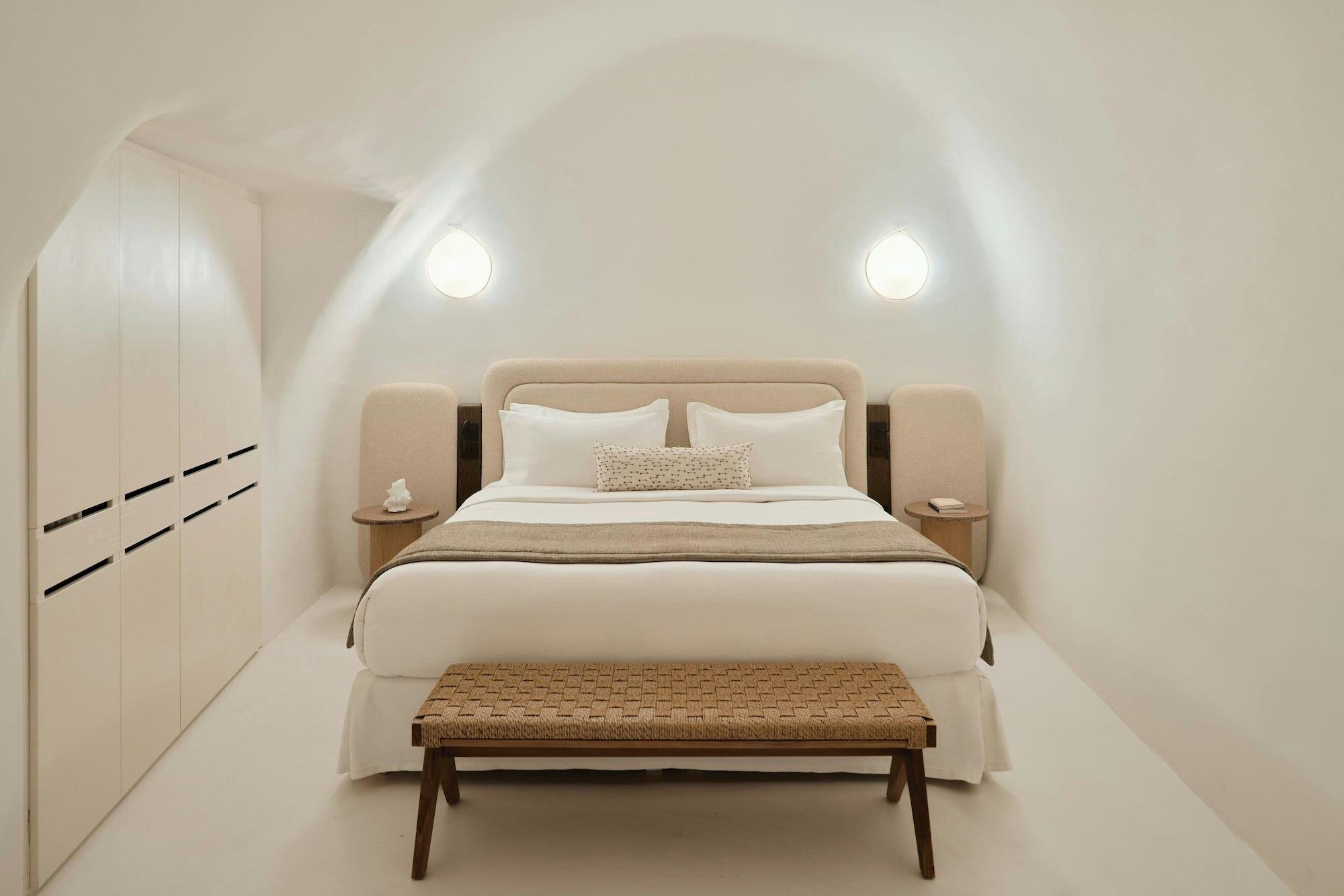 Wet Allure, Suite