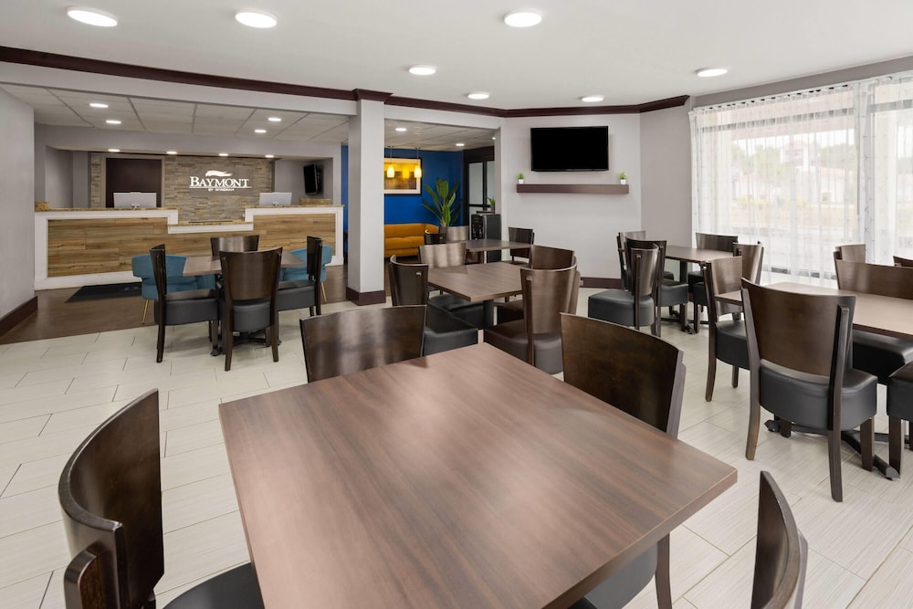 Baymont By Wyndham Fayetteville I-95 37/49