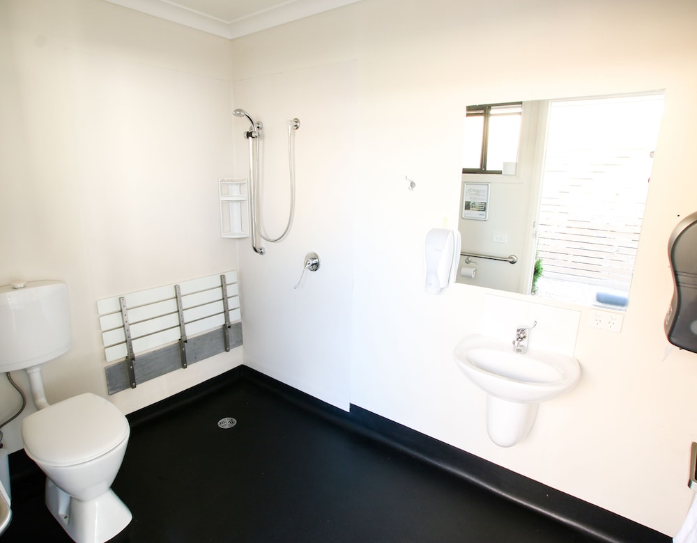 BIG4 Hobart Airport Tourist Park Hotel 48/48