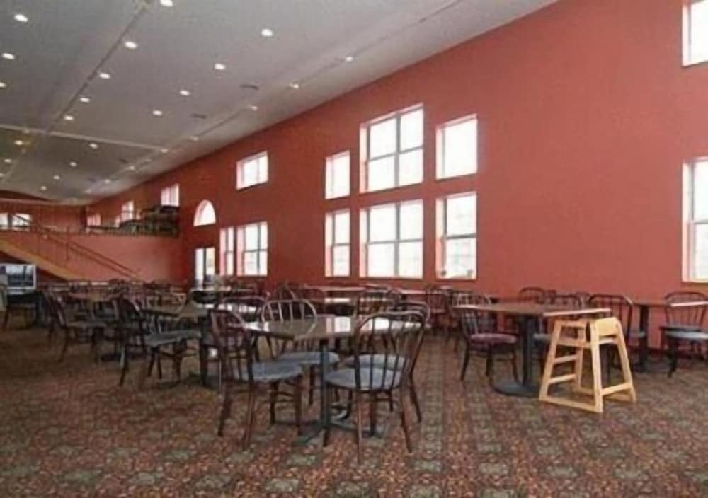 restaurant cafeteria