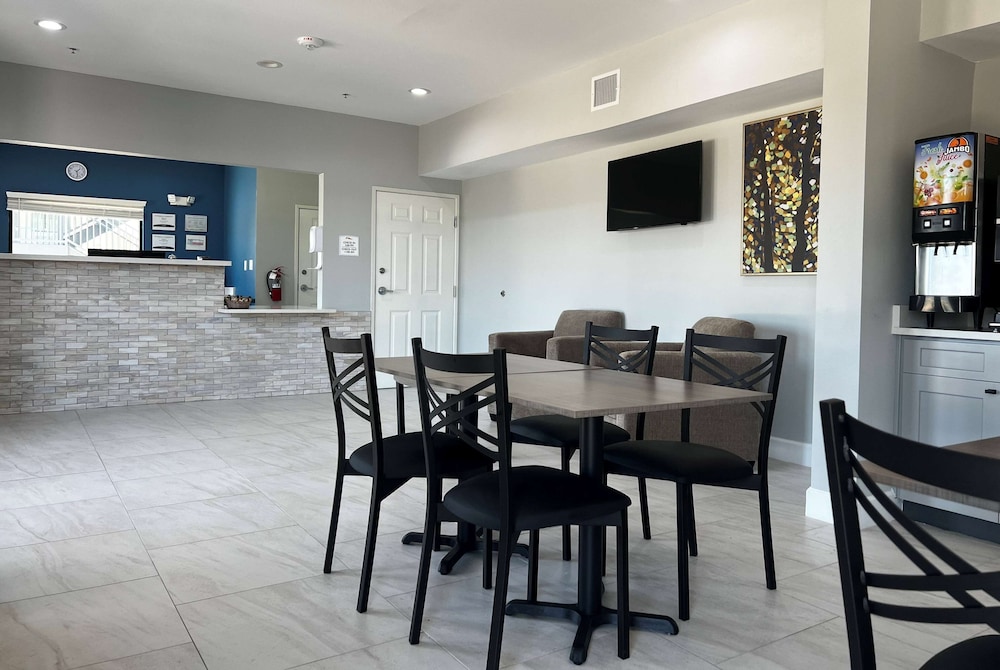 Baymont by Wyndham Freeport Texas 37/50