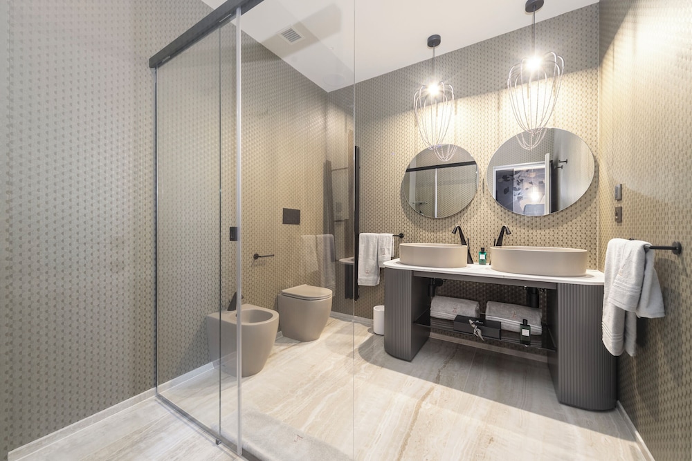 Tritone Luxury Suites Piazza del Popolo 28/29