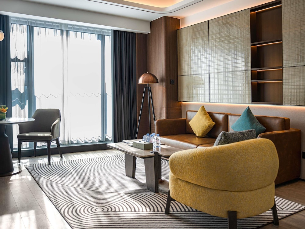 Pullman Renhuai Chuangmeng 18/55