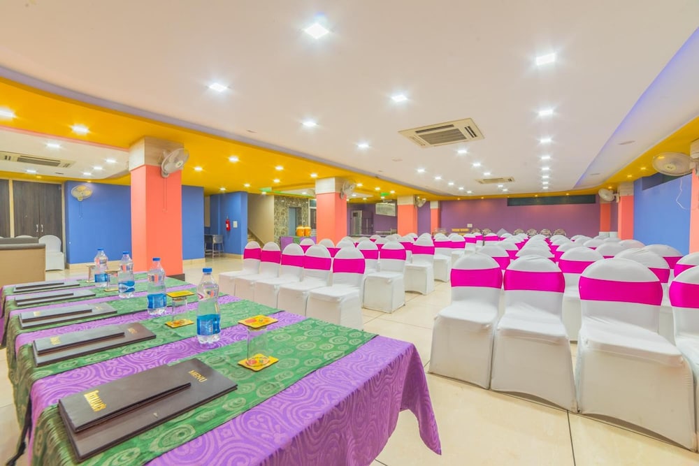 HEERALAL HOTEL 18/22