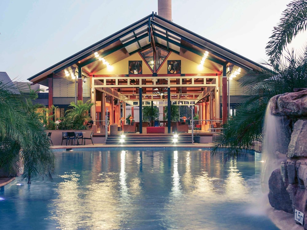 Mercure Darwin Airport Resort 6/83