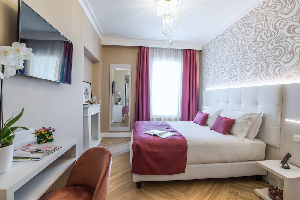 The Boutique Hotel (ex Joli) 29/59