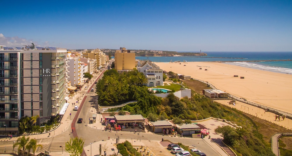RR Hotel Da Rocha 68/74