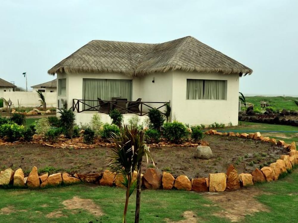 Serena Beach Resort 42/50