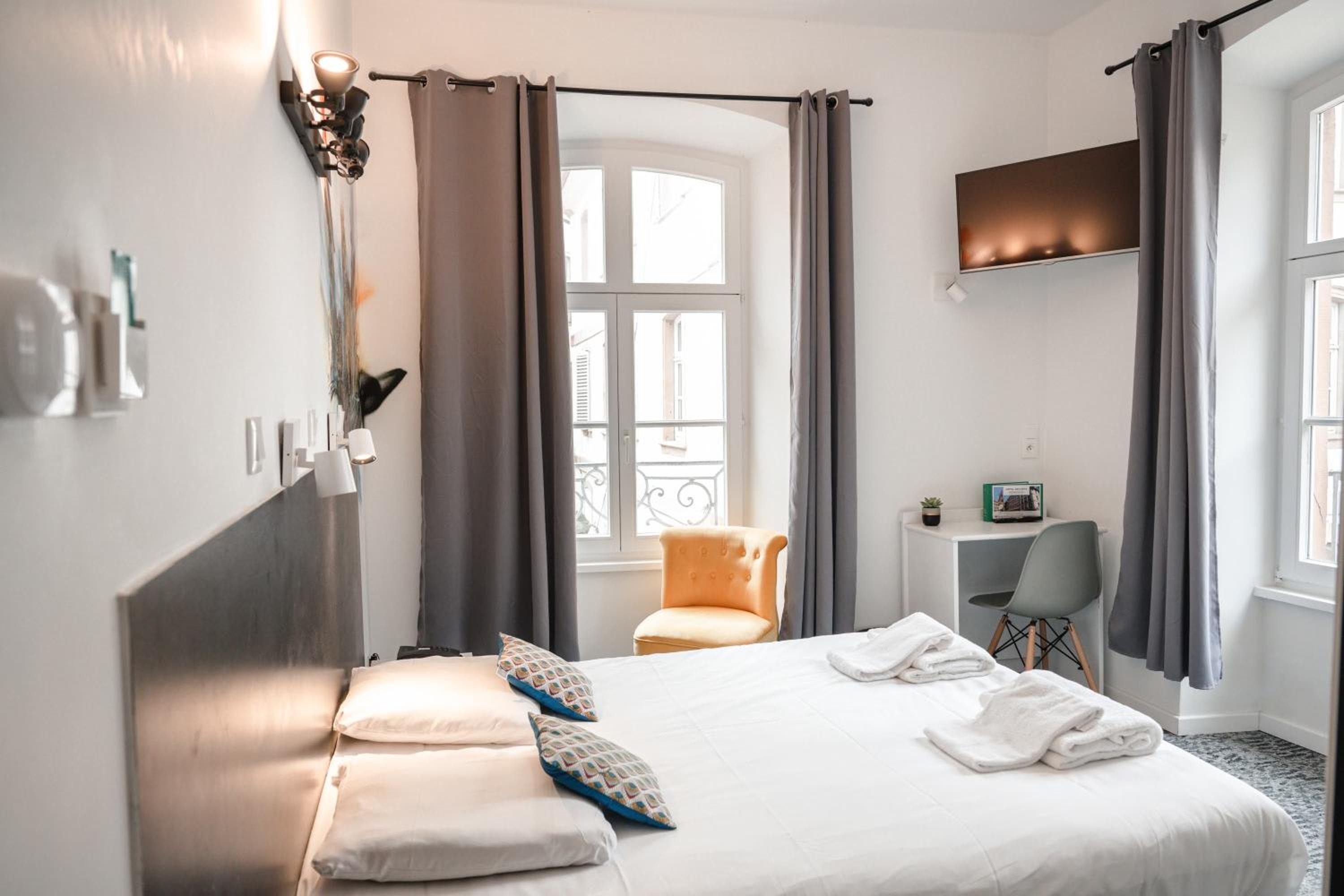 غرفة كلاسيكية بسرير مزدوج، Hotel des Arts 3/10