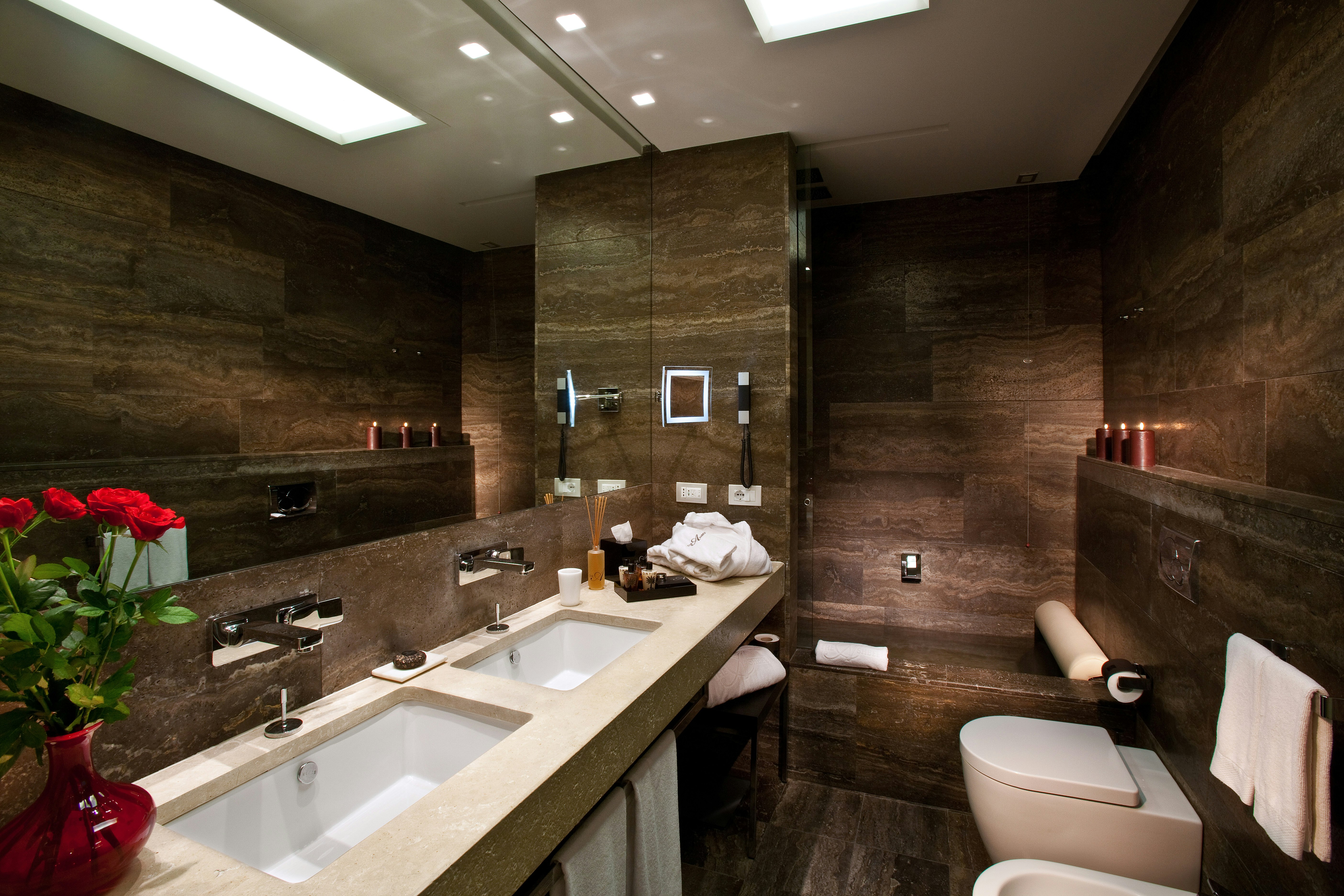 The Ashbee Hotel 75/77