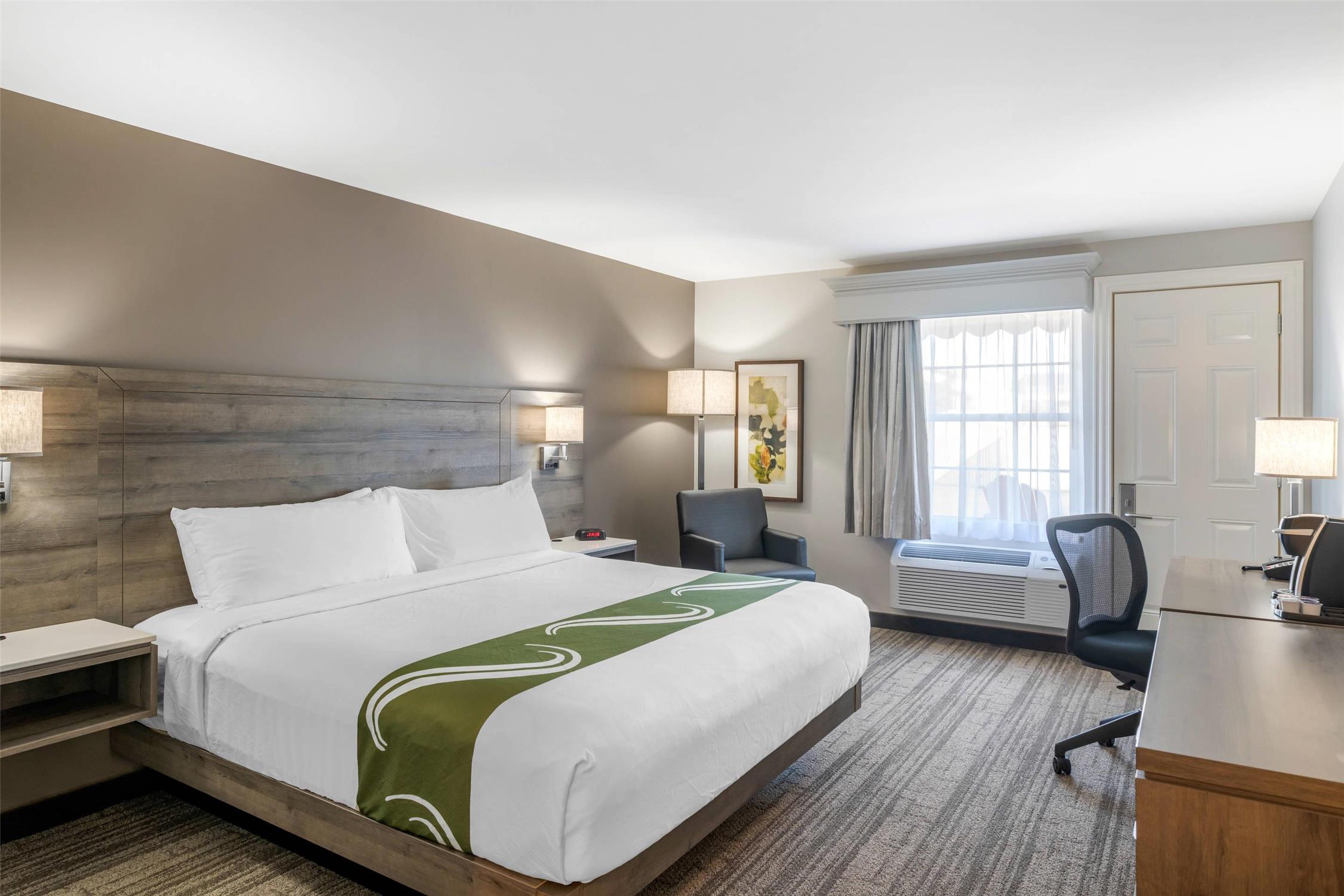 Upgrade, King Bed