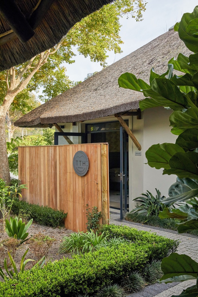 The Thatch House 4/87