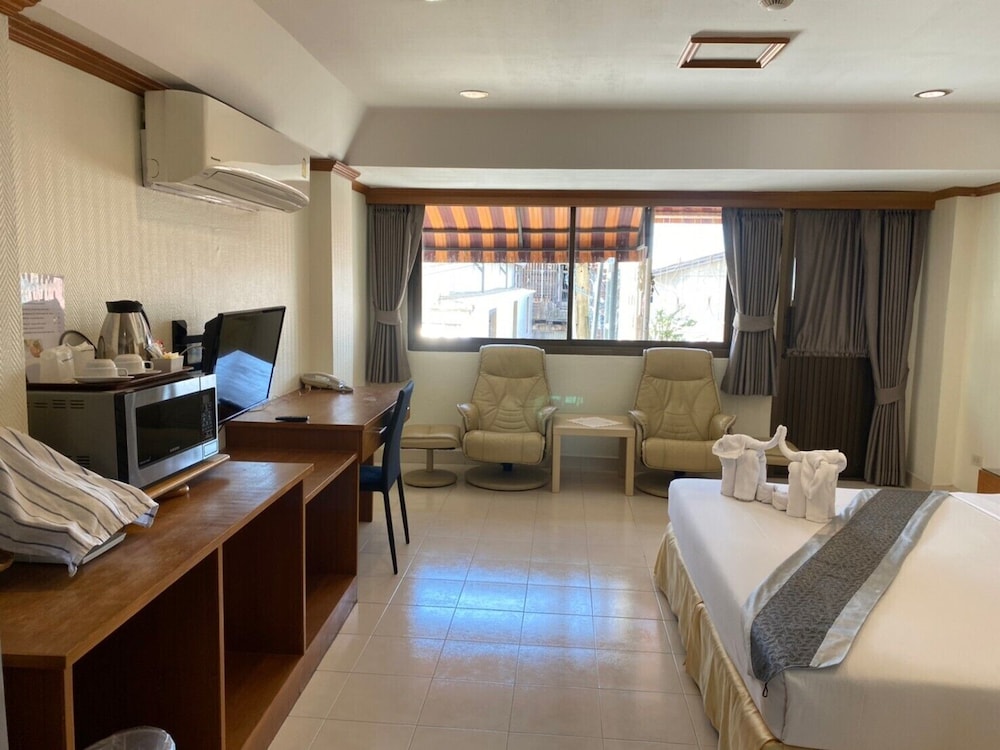Seaview Hotel Sriracha 26/68