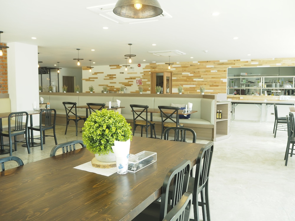 KOKOTEL CHIANG MAI NIMMAN 35/50