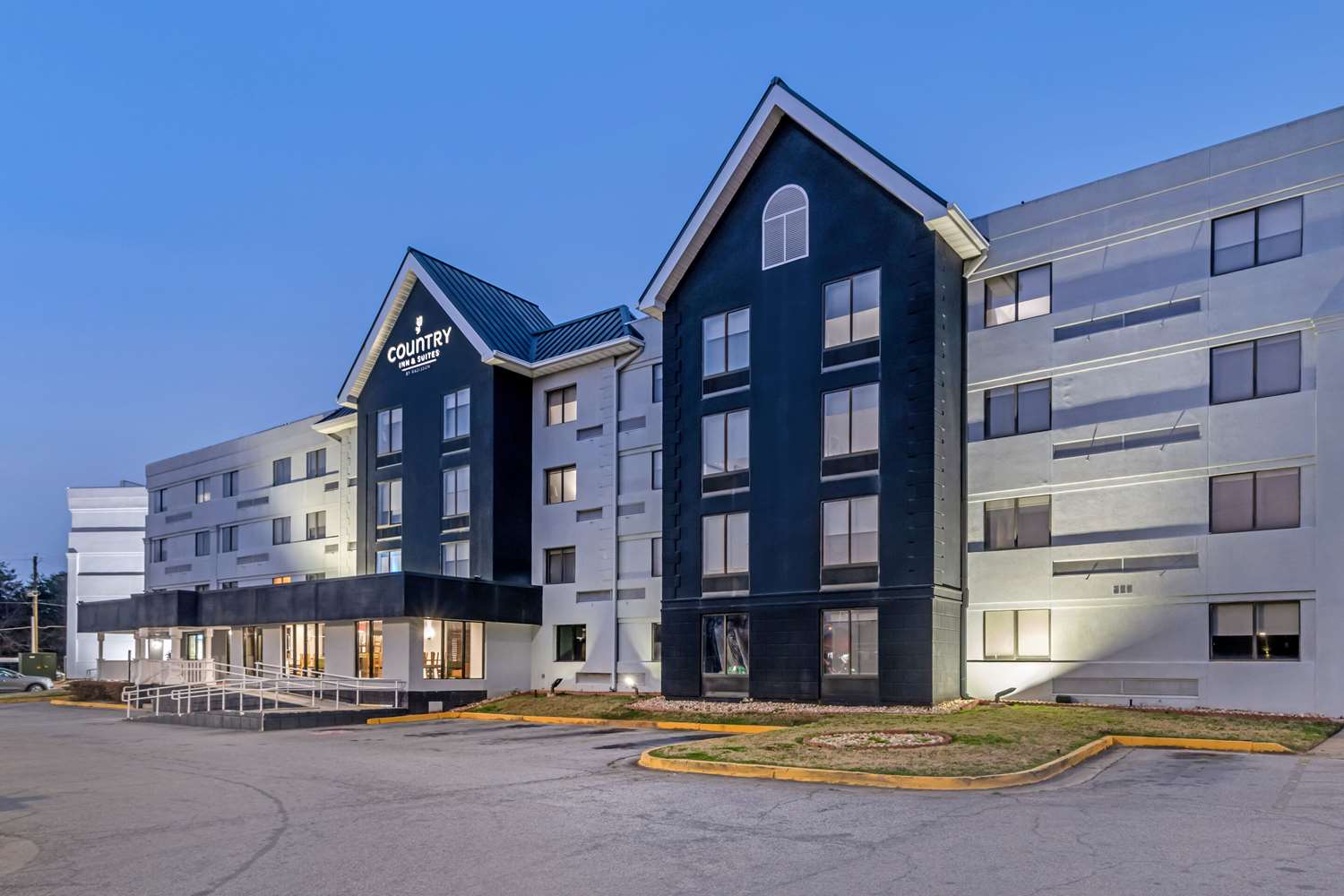 Country Inn and Suites By Radisson Atlanta Airport South GA 38/43