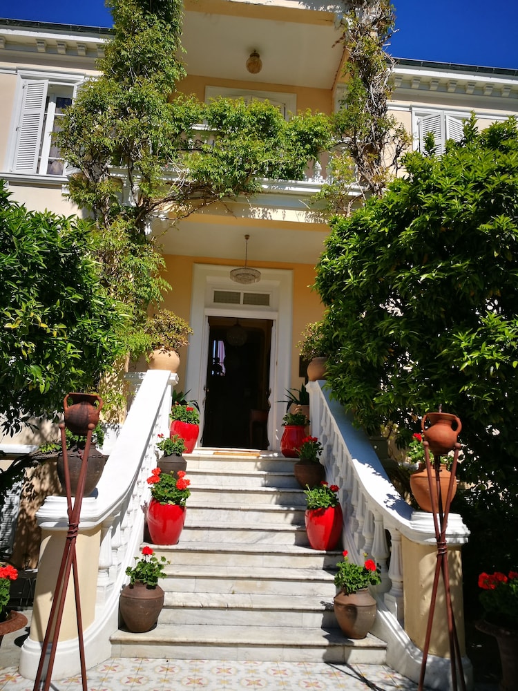 Hotel Sainte Valerie 58/72