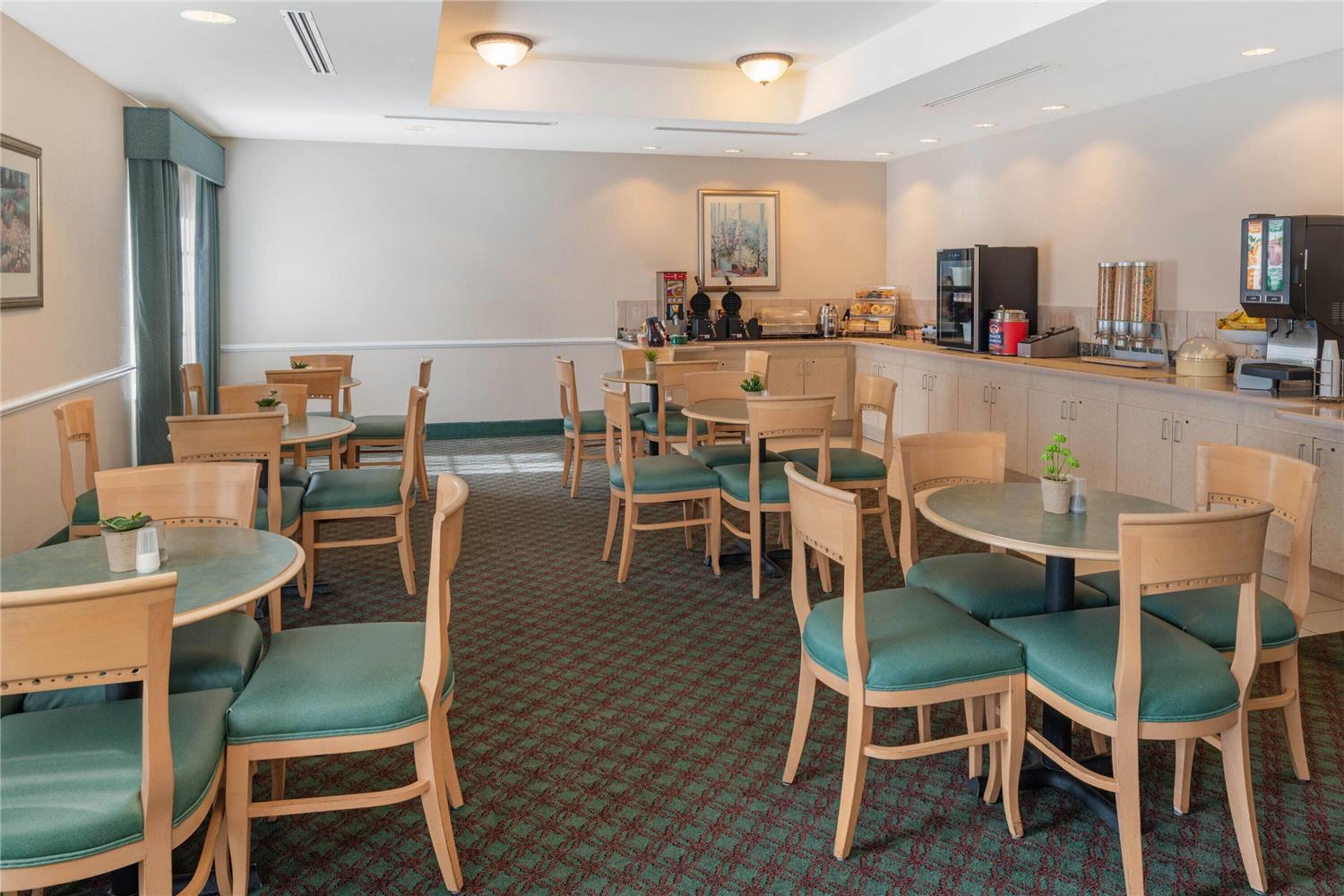 restaurant cafeteria
