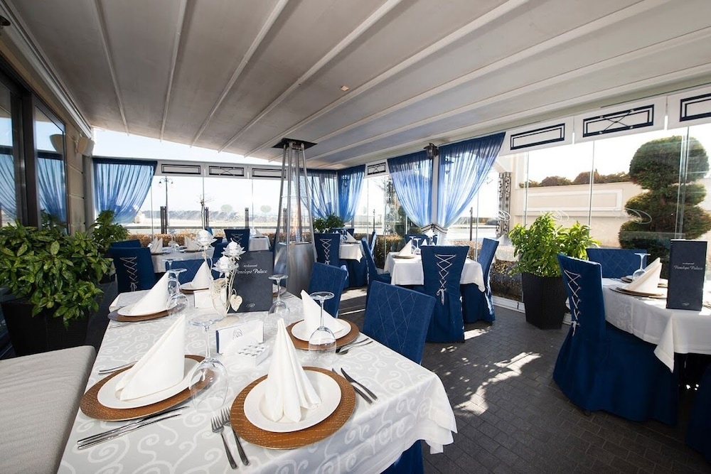 Penelope Palace Apart Hotel 77/87