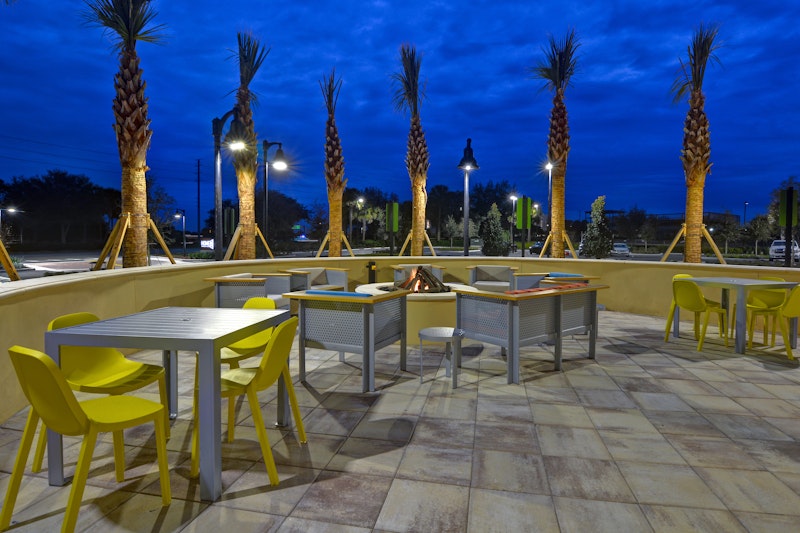 Home2 Suites by Hilton Orlando at Flamingo Crossings Town Center 40/48