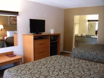 Motel West 32/58