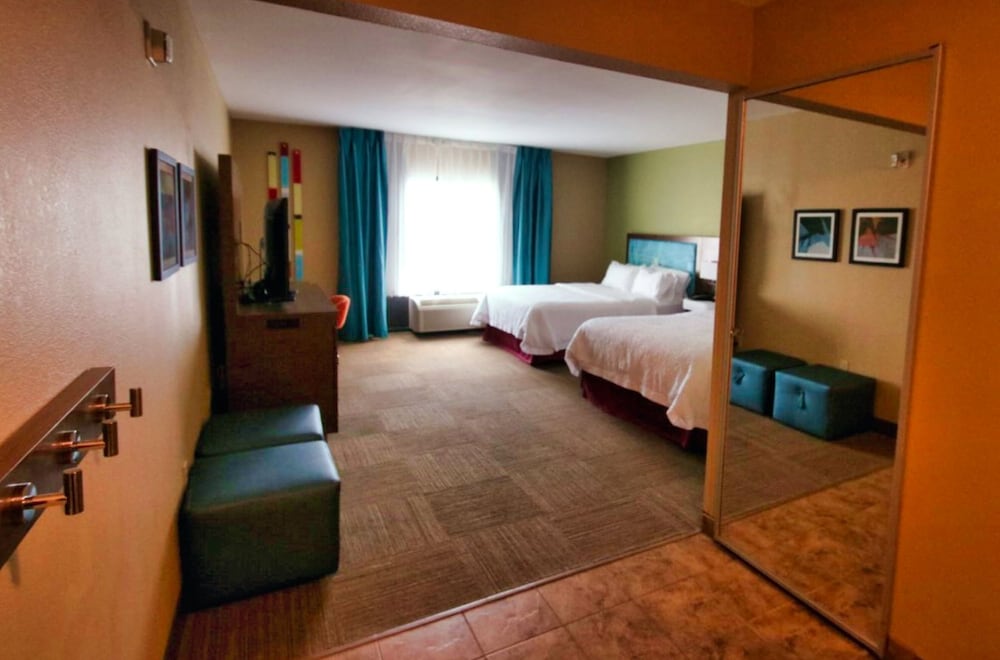 Hampton Inn & Suites Jacksonville - Beach Boulevard/Mayo Clinic Area 19/54