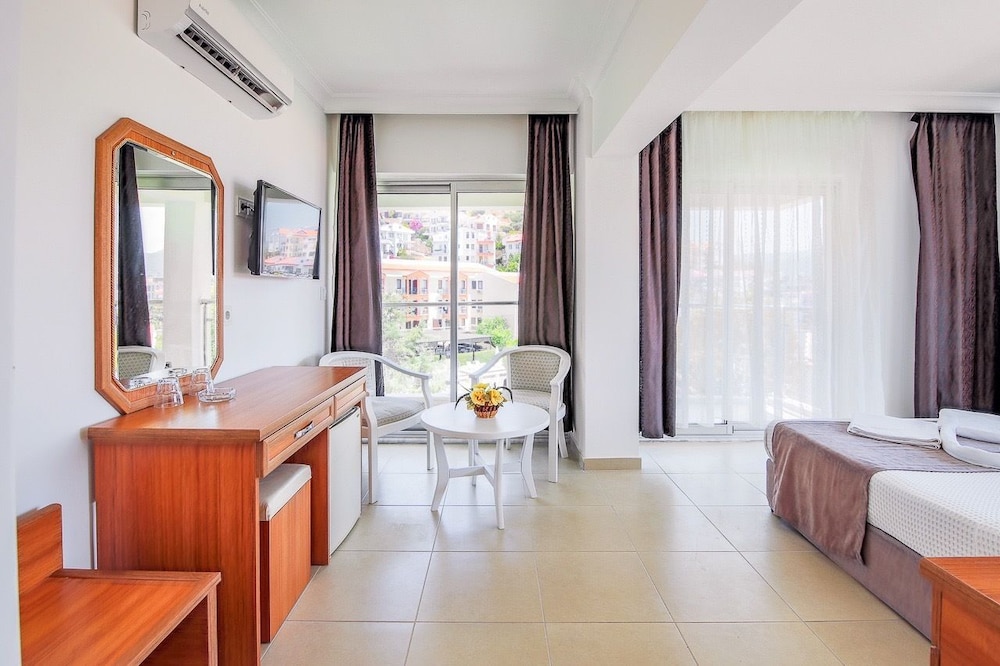 Ekici Hotel 47/65