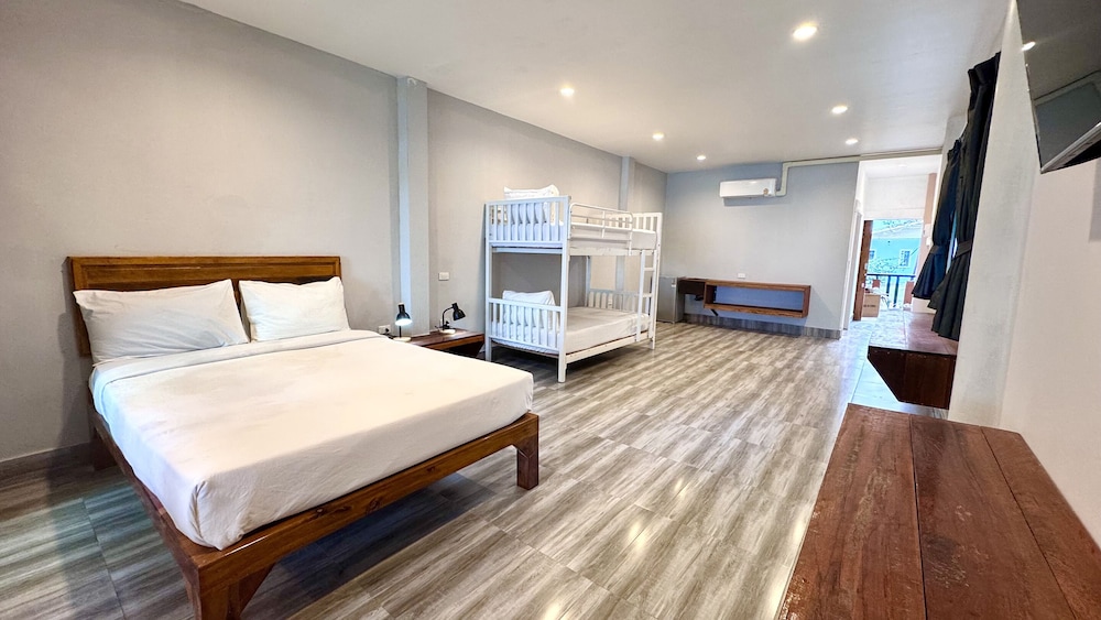 Pool, Family, Villa, 1 Queen and 1 Bunk Bed, Beach Front