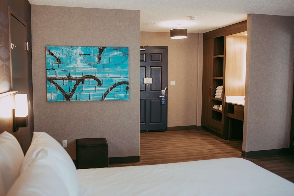 Best Western Plus West Edmonton 50/77