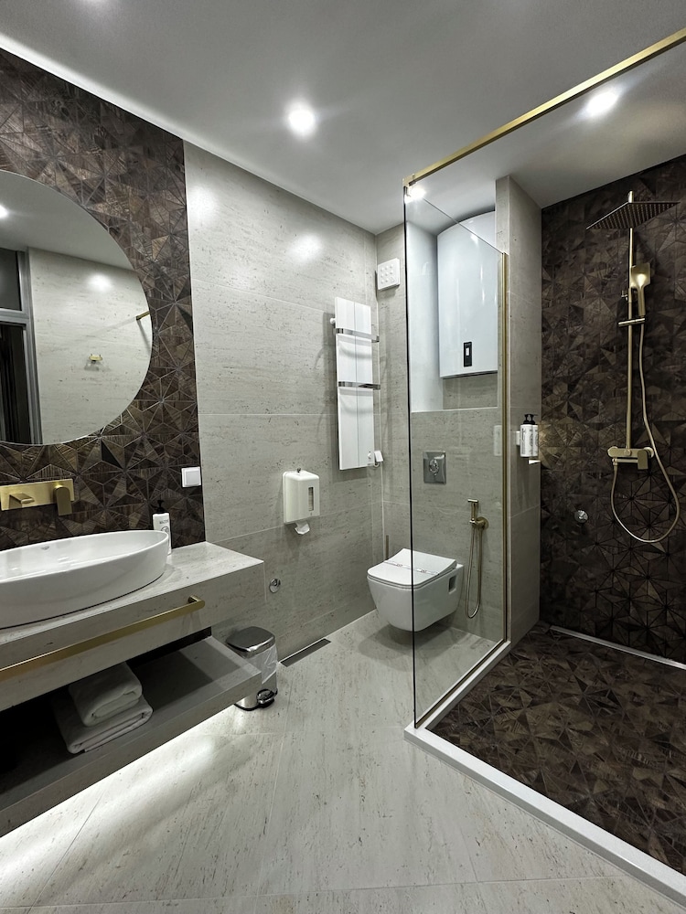 Alexandar Lux Hotel 45/50