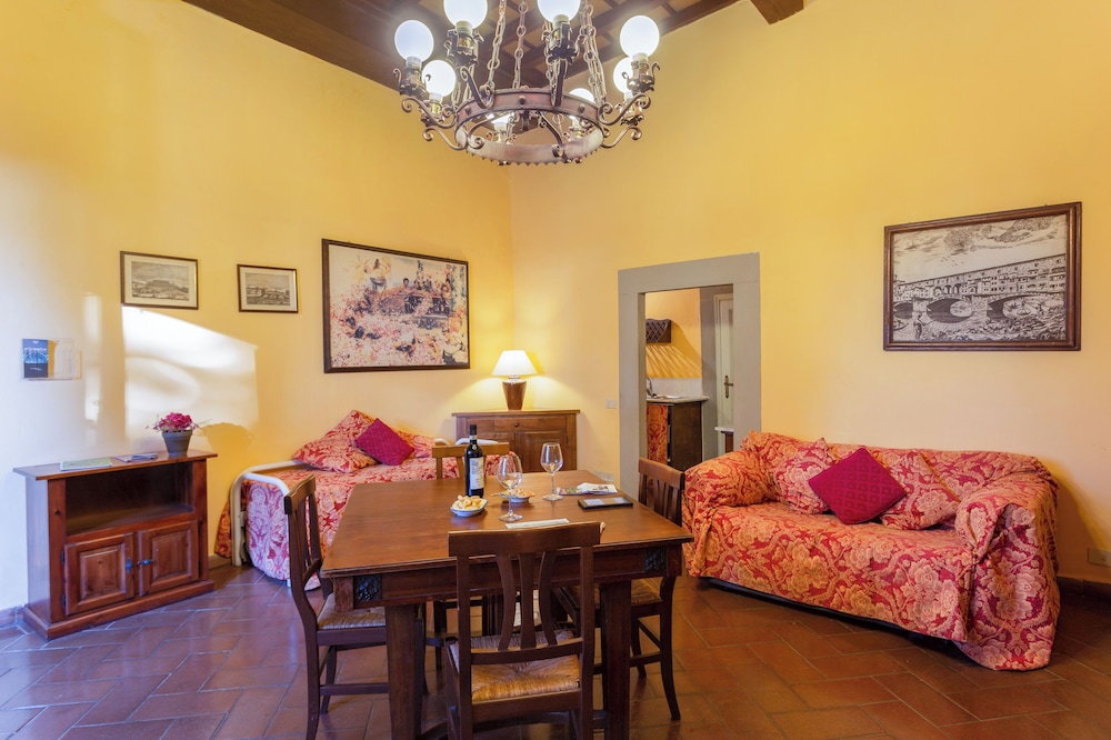 VILLA GRASSINA 20/50