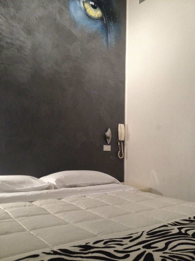 Derby Hotel 19/50