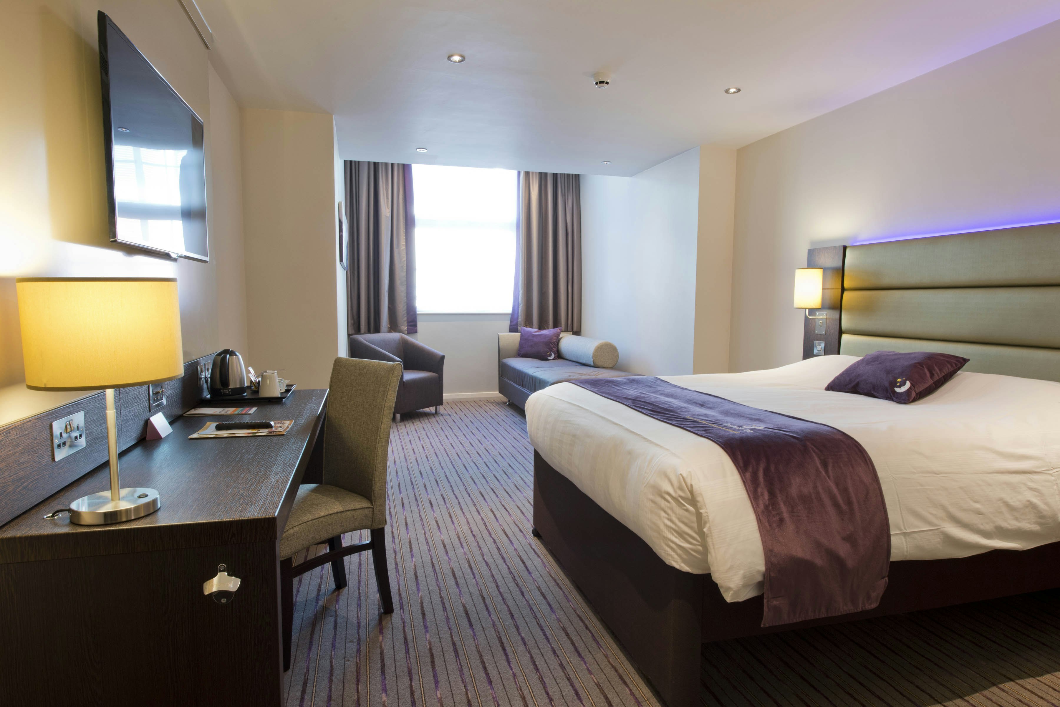 Premier Inn Newcastle City Centre (The Gate) Hotel 25/42
