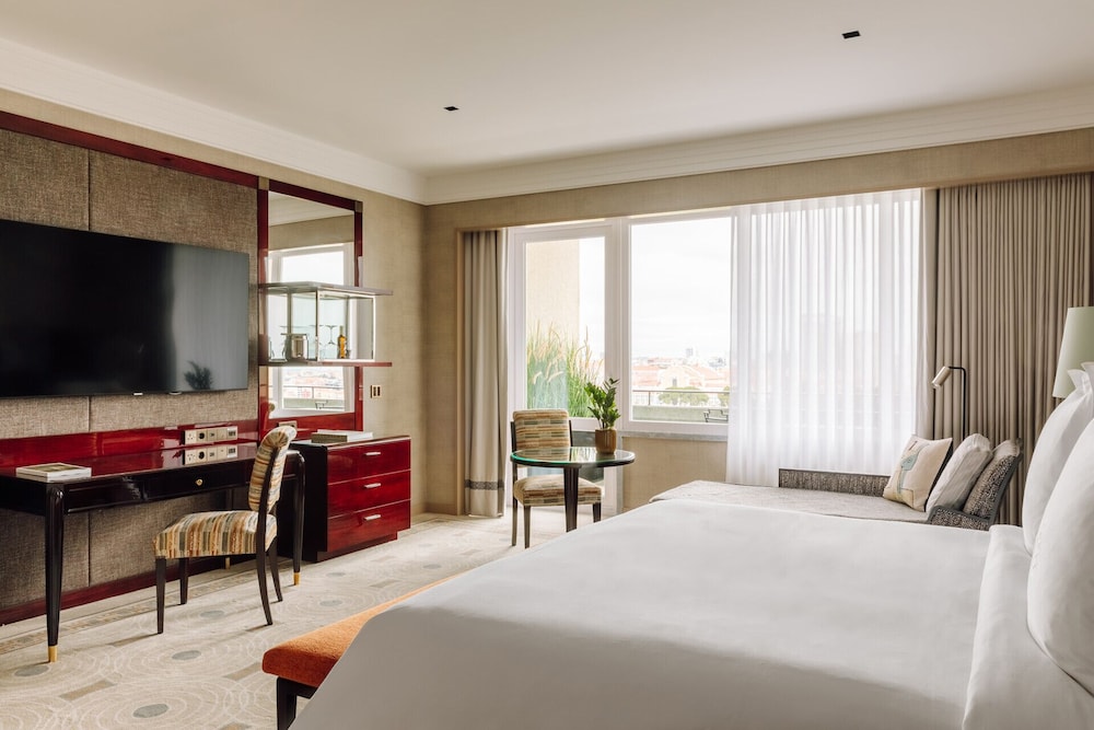 Four Seasons Hotel Ritz Lisbon 18/65