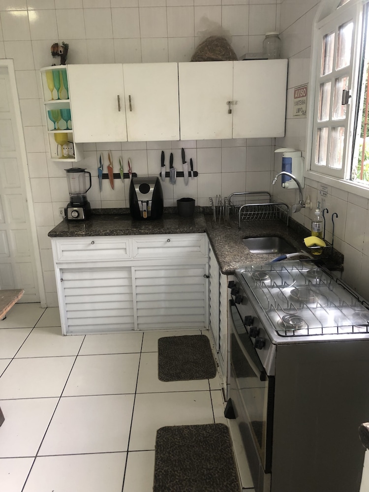 Onça Da Praia Hostel 30/50