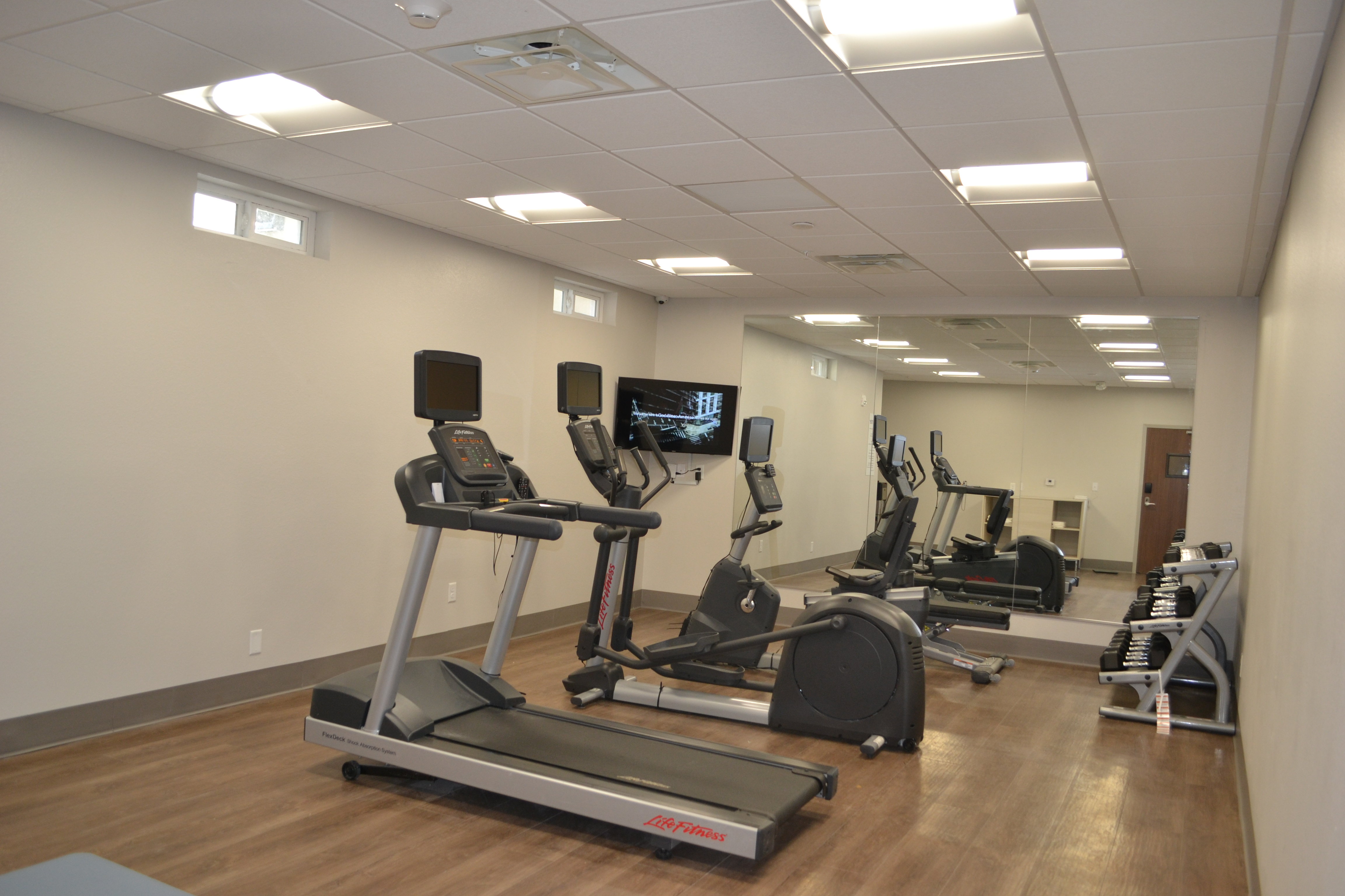 Holiday Inn Express Tallahassee University Central 22/33