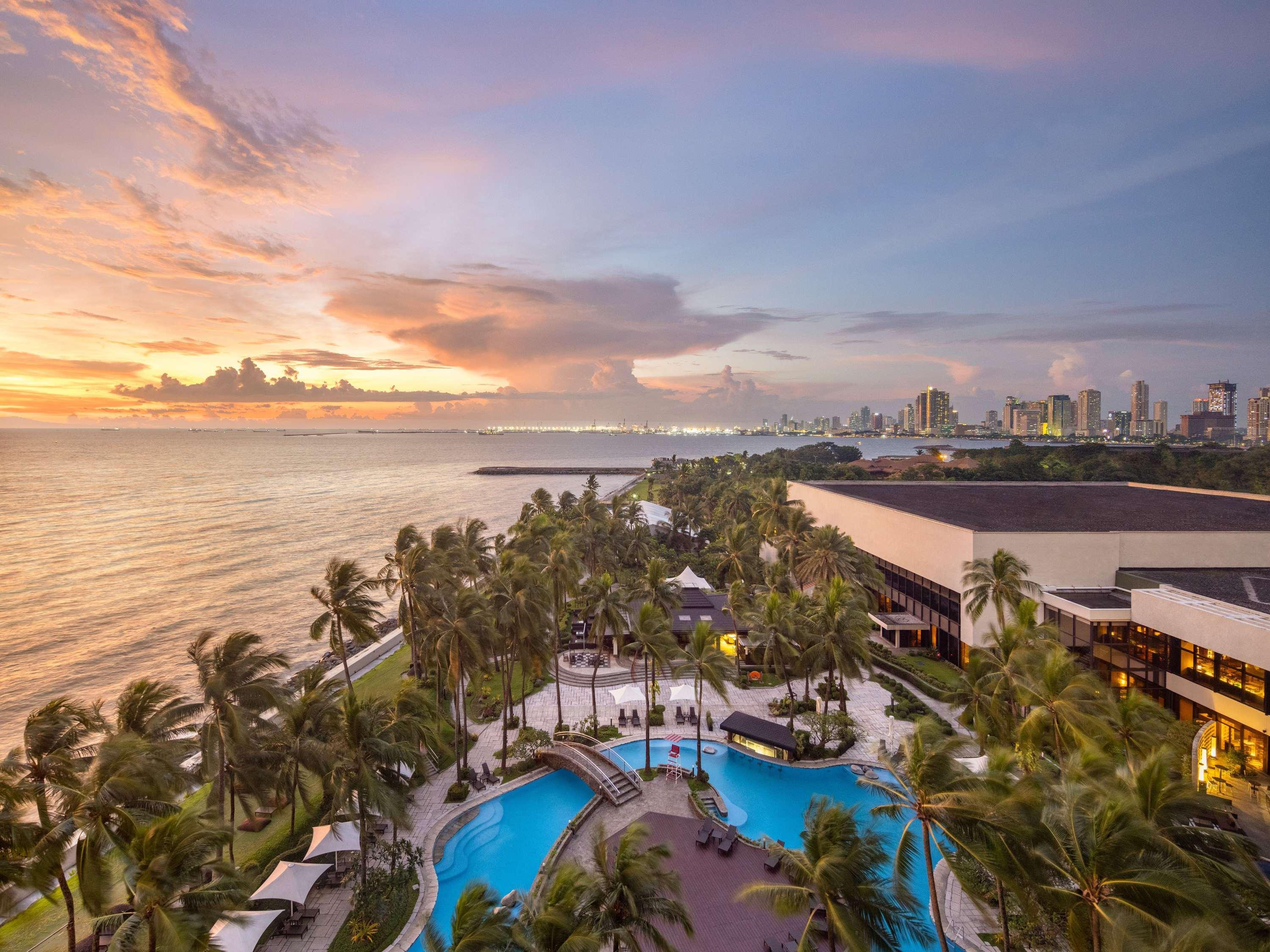 Sofitel Philippine Plaza Manila 70/75