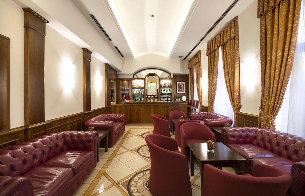 Lancaster Hotel 47/72