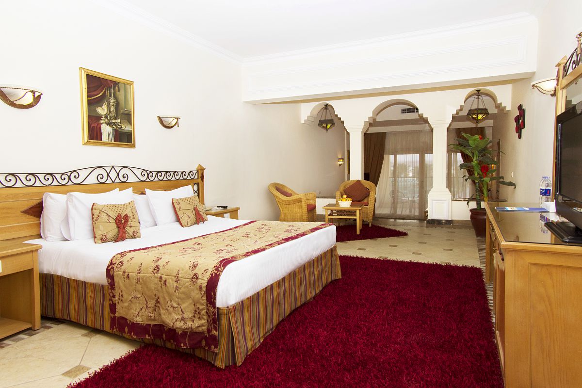 Deluxe, Double Bed