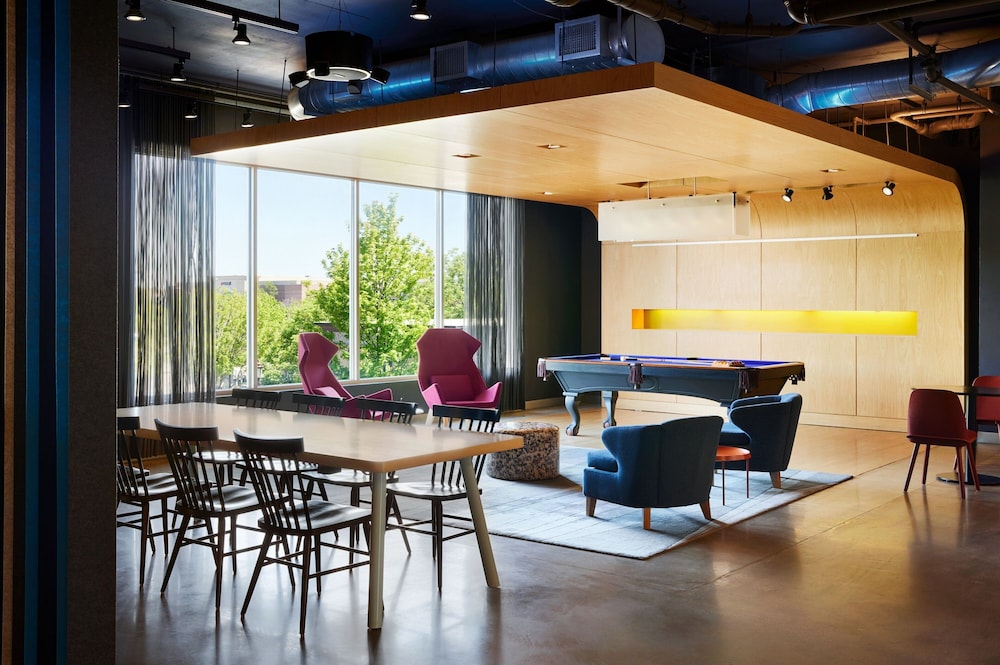 Aloft Leawood-Overland Park 24/38