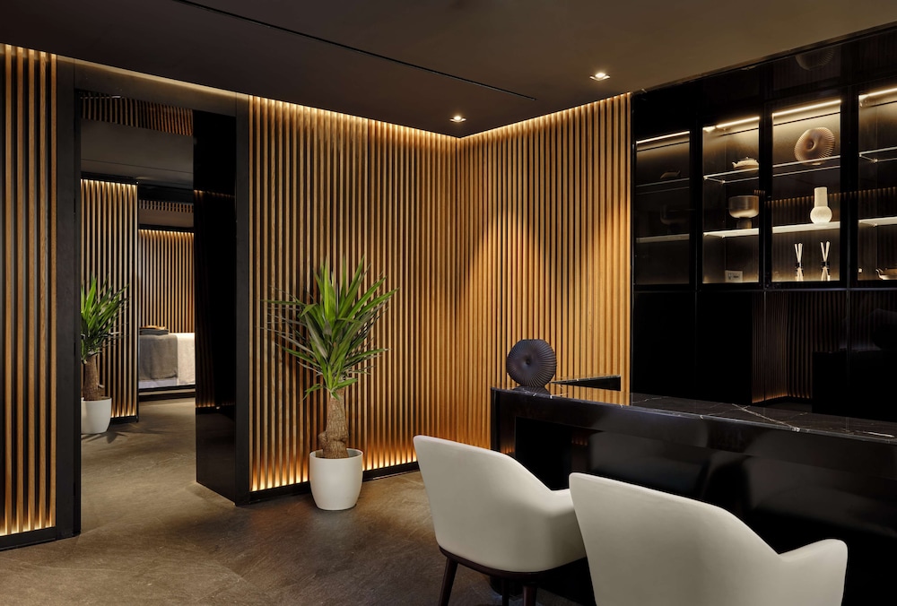 art'otel Zagreb Powered by Radisson Hotels 43/68