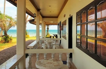 Bansaithong Beach Resort 32/52