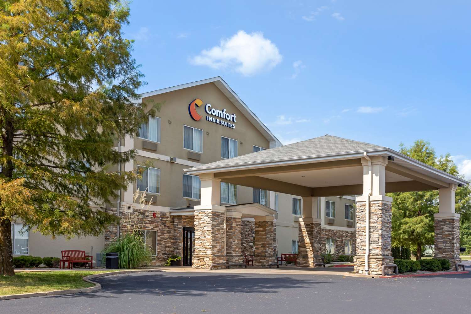 Comfort Inn & Suites Pittsburg, KS 16/16