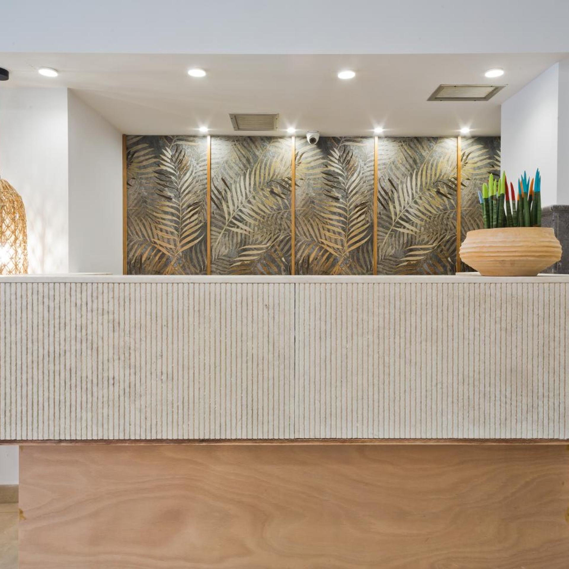 Diana Art Boutique Hotel 8/55
