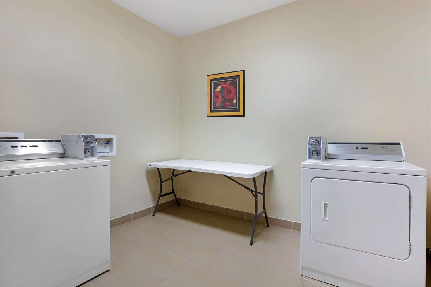 Comfort Inn Willow Springs 18/31