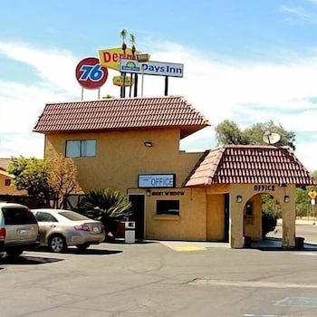 Motel6 Fresno, CA 24/28