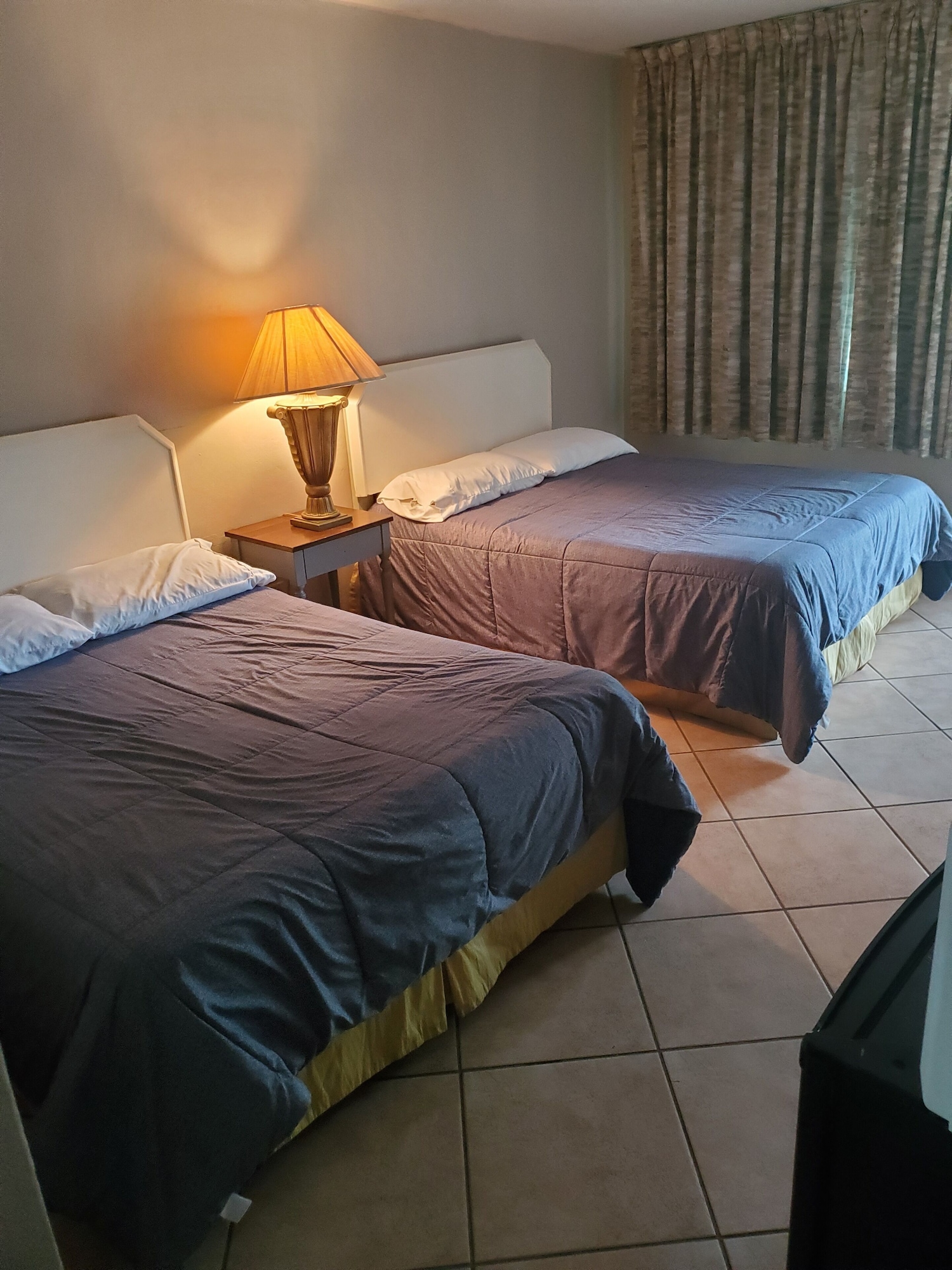 BASIC, DOUBLE BED