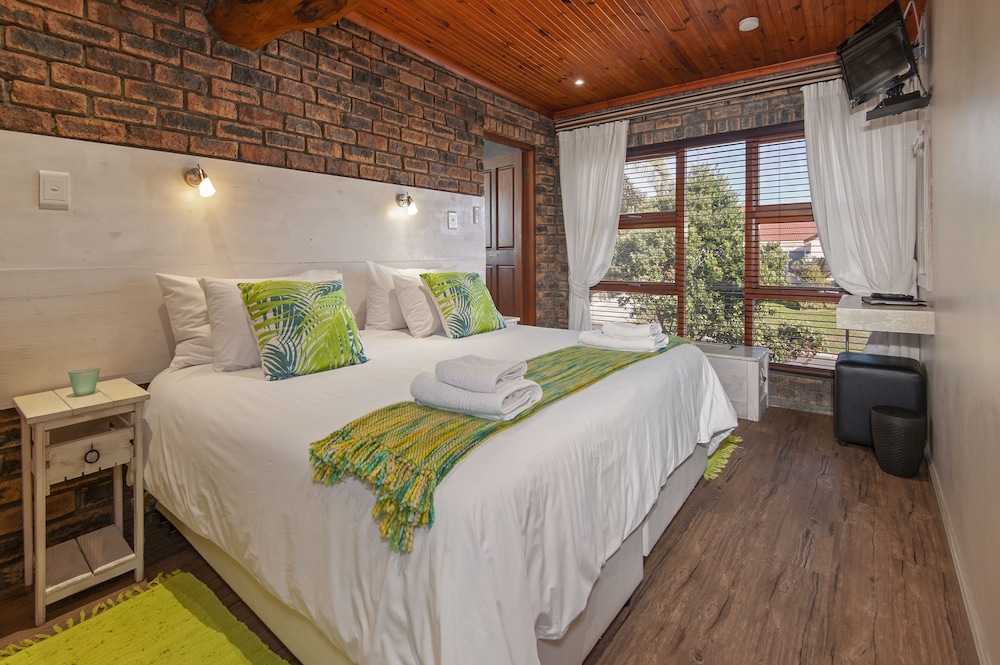 White Shark Guest House 12/50