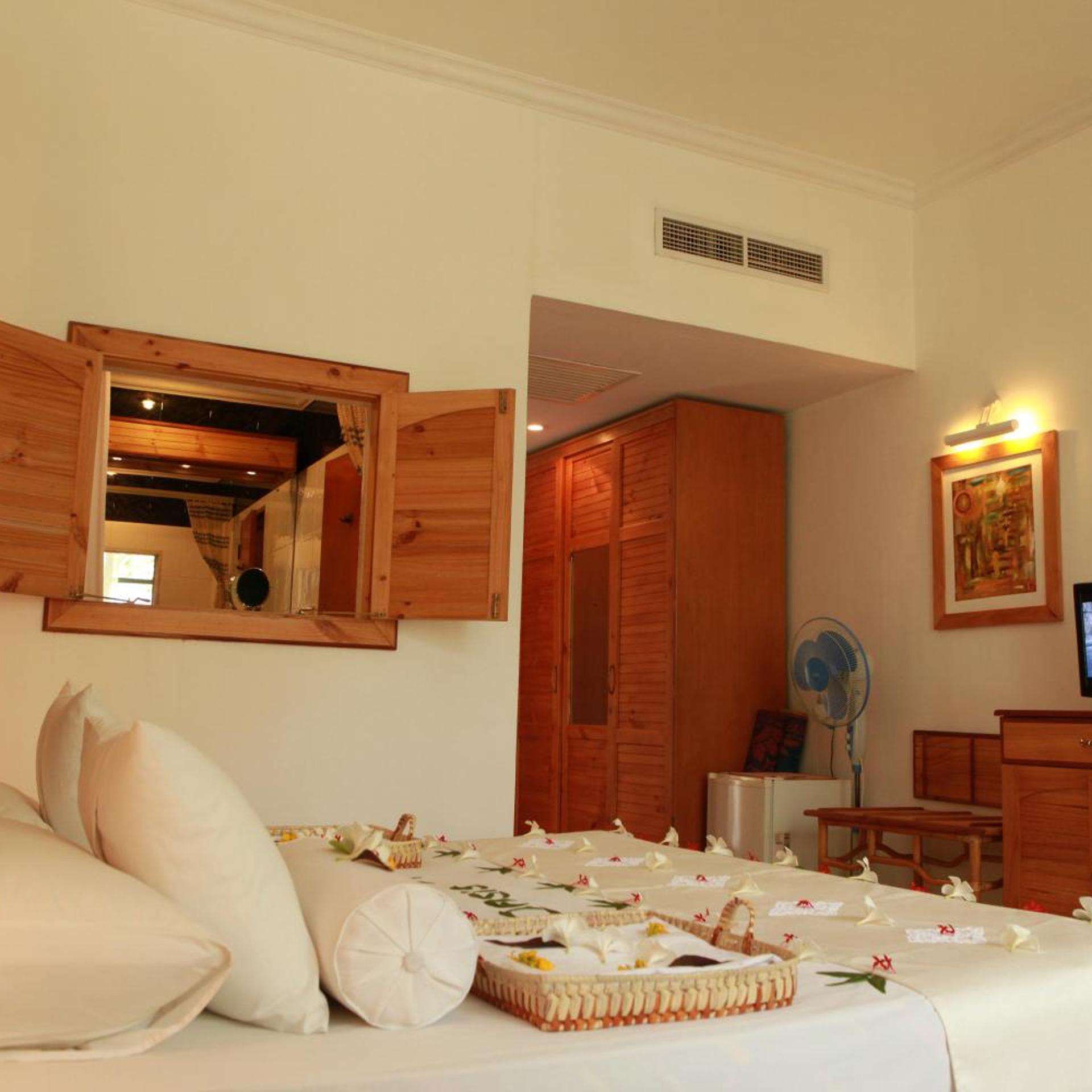 The Oasis Hotel 23/43